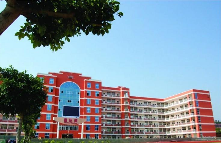 高三补习学校学费是多少？选择补习学校应该注意什么.jpg