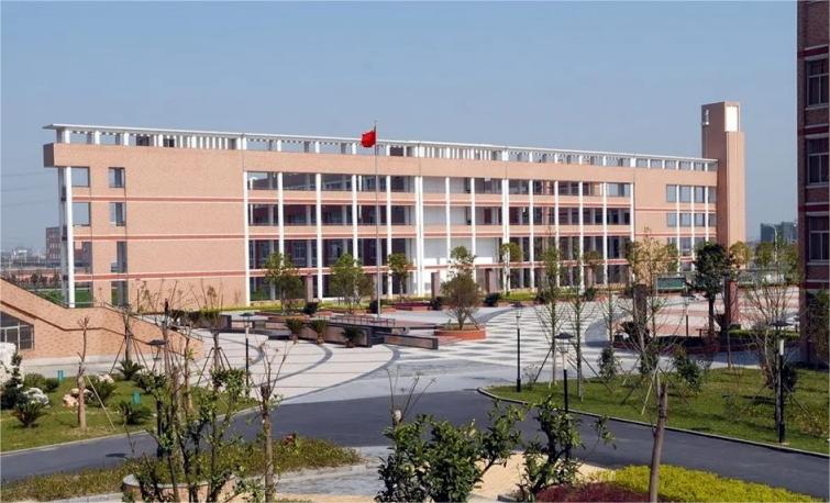 高中复读学校的学费大概要多少，收费标准大概多少？.jpg