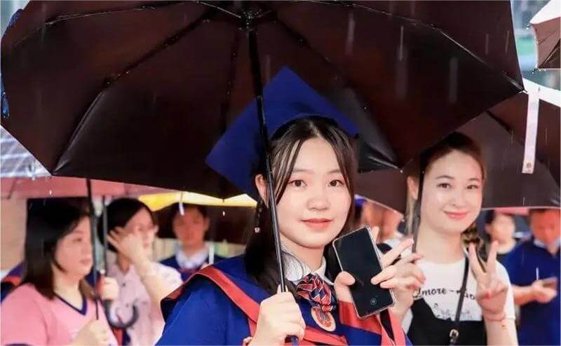 高考成绩不理想要复读需要了解哪些方面.jpg