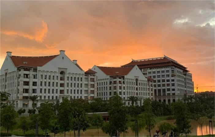 2023年体育生复读跟专科应该选择哪个？复读和读专科的利弊分别是什么？.jpg