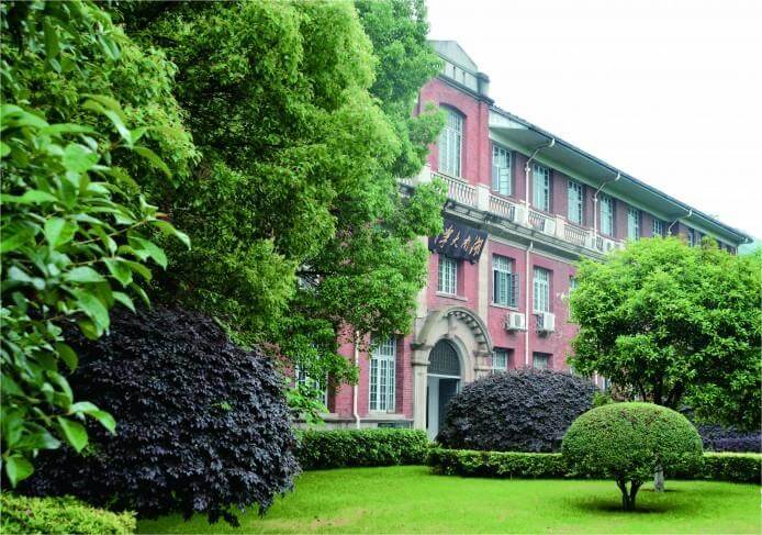 高三复读一年学费大概是多少？.jpg