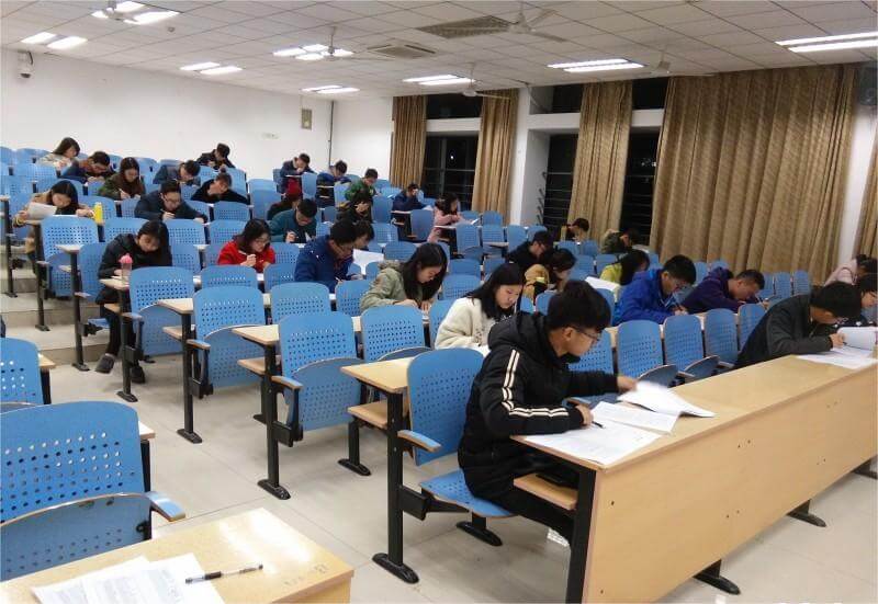 想复读，去学校复读要办哪些手续呢？.jpg