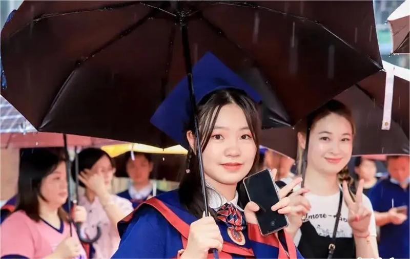 大学退学想再复读对高考会不会有影响.jpg