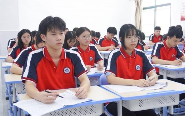 怎么选择复读学校？.jpg