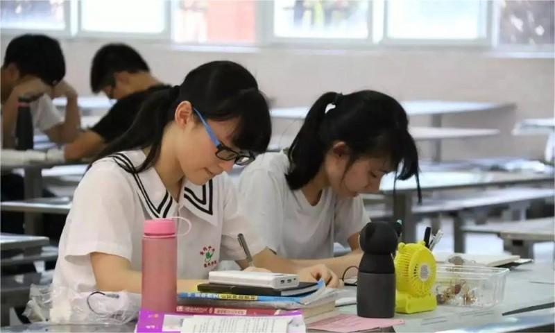高考成绩非常不理想该怎么办.jpg