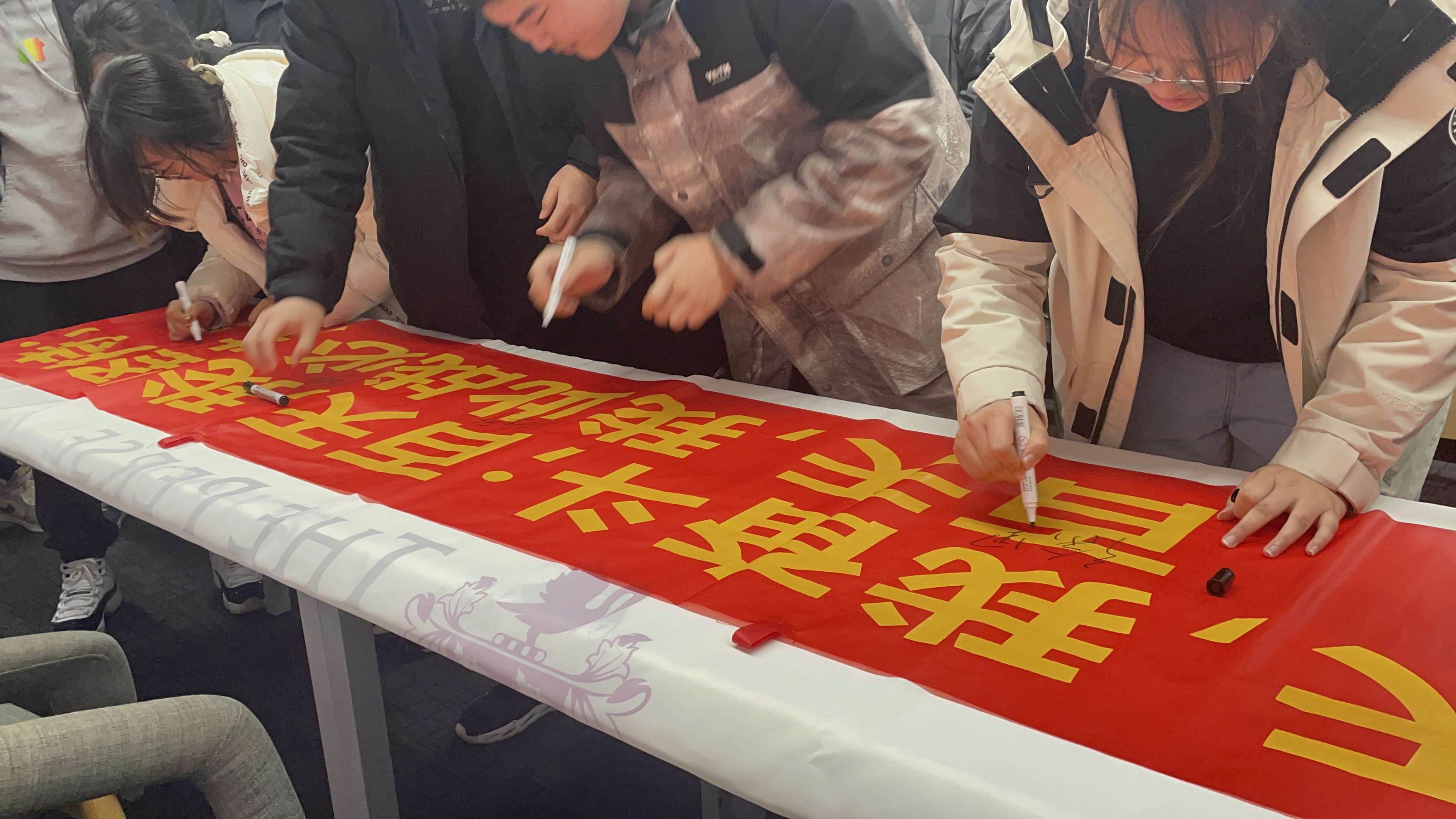 2025高考复读的利弊分析，高考复读生新政策！-苏州复读学校