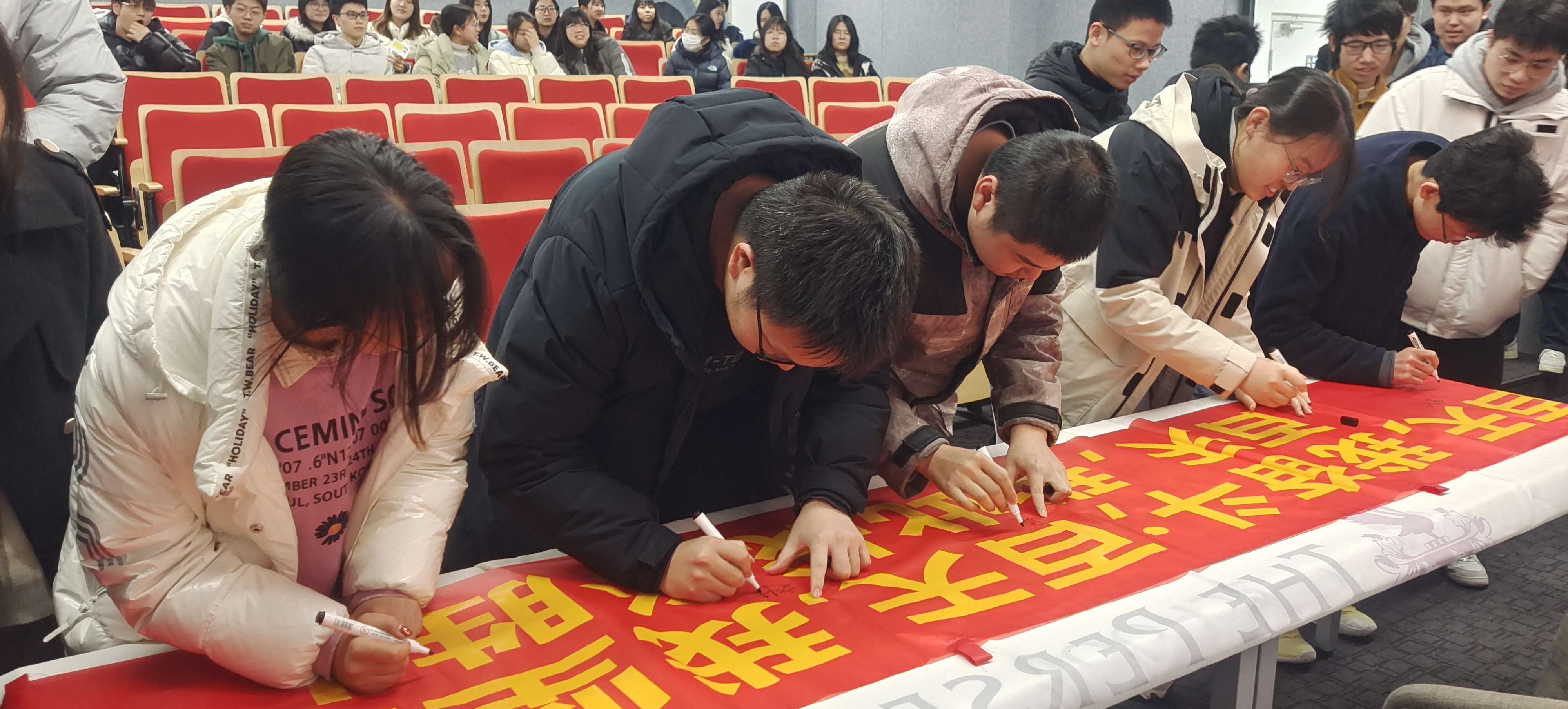 2025年新高考的哪些学生不能参加高考？-苏州高复学校