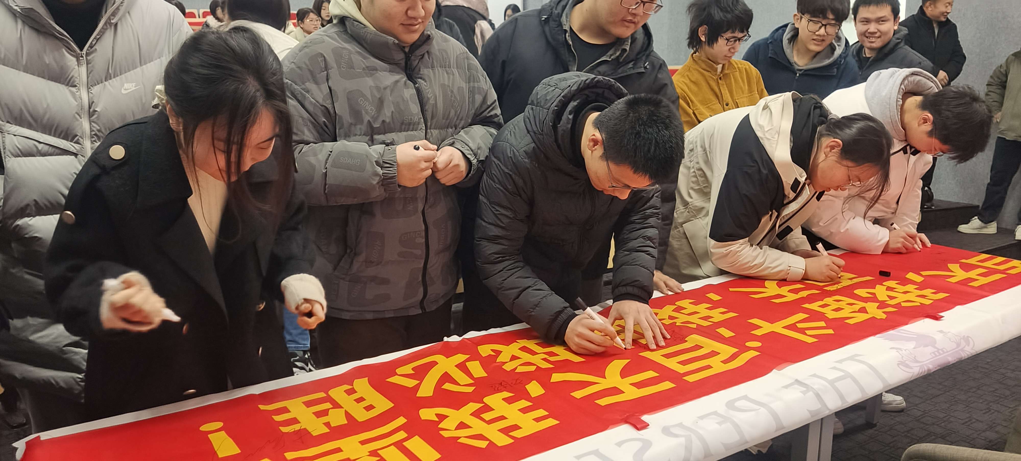 2024年高考考试成绩不太满意到底要不要挑选高三复读？-苏州高复班